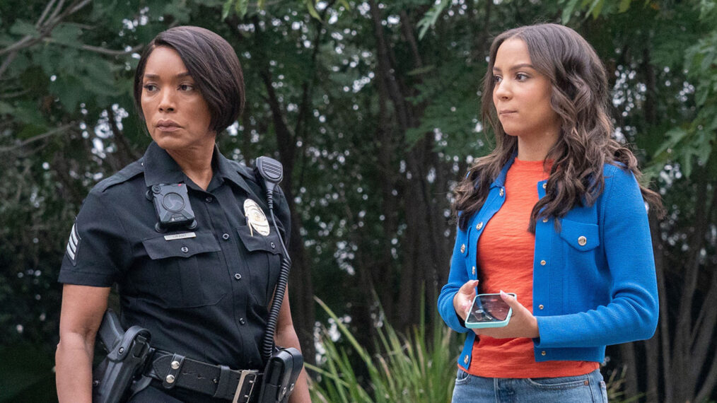 Angela Bassett and Corinne Massiah in '9-1-1'