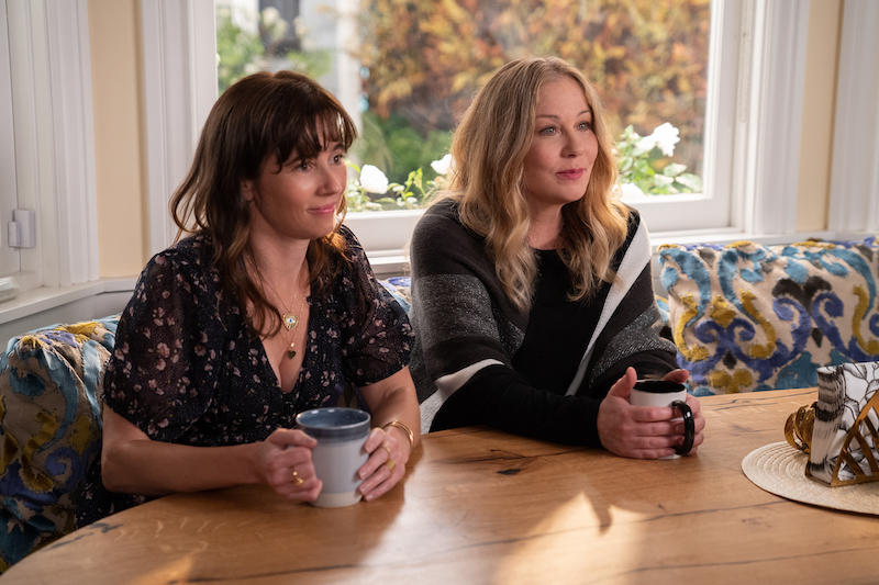 Linda Cardellini and Christina Applegate on Season 3 of 'Dead To Me'
