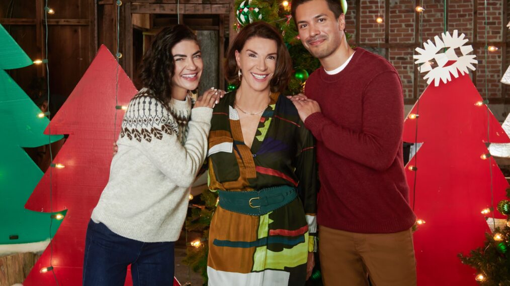 Designing Christmas - Jessica Szohr, Hilary Farr, and Marco Grazzini