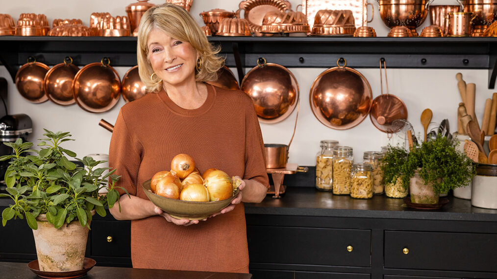 Martha Stewart's re-envisioned kitchen - CBS News