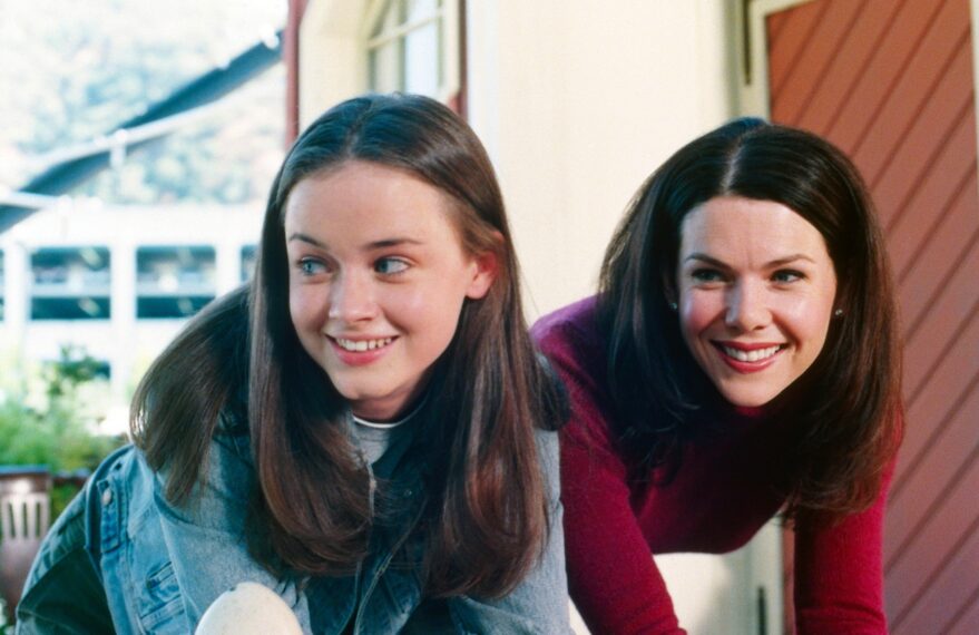 Alexis Bledel and Lauren Graham in 'Gilmore Girls'