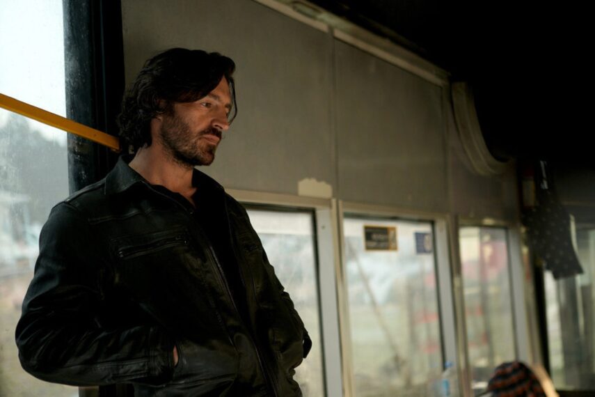 Eoin Macken in Staffel 2 von „La Brea“.