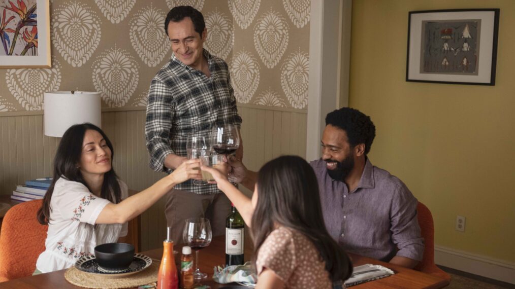 Fernanda Andrade, Demián Bichir, Kevin Carroll & Madison Taylor Baez in 'Let the Right One In'