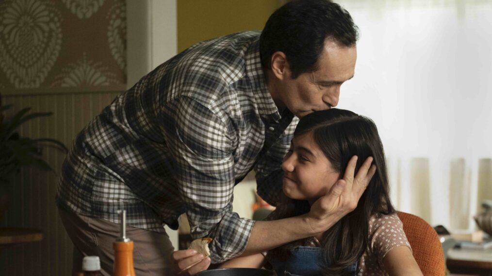 Demián Bichir & Madison Taylor Baez in 'Let the Right One In'