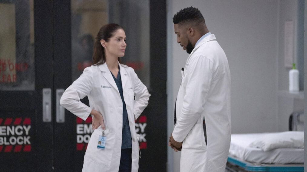 Janet Montgomery and Jocko Sims in 'New Amsterdam'