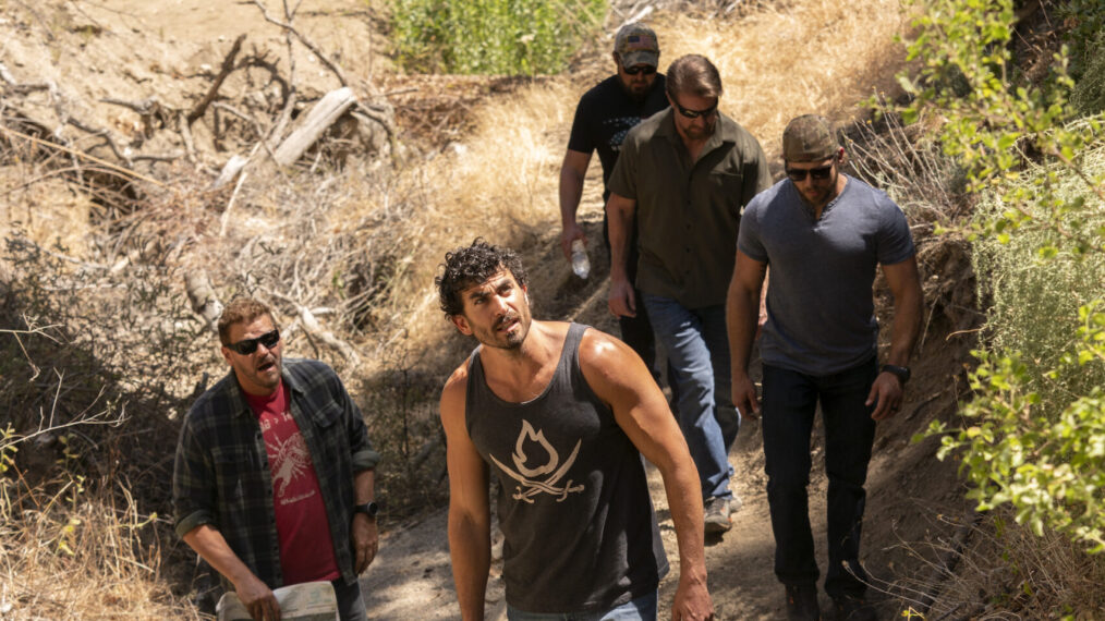 David Boreanaz, Justin Melnick, Max Thieriot, Tyler Grey in 'SEAL Team'