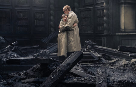 Imelda Staunton and Jonathan Pryce in 'The Crown'