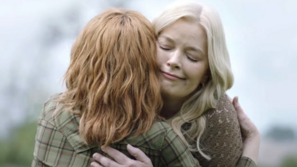 Reba McEntire and Melissa Peterman in 'The Hammer' on Lifetime