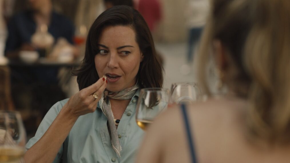 Aubrey Plaza y Meghann Fahy en 'El loto blanco'