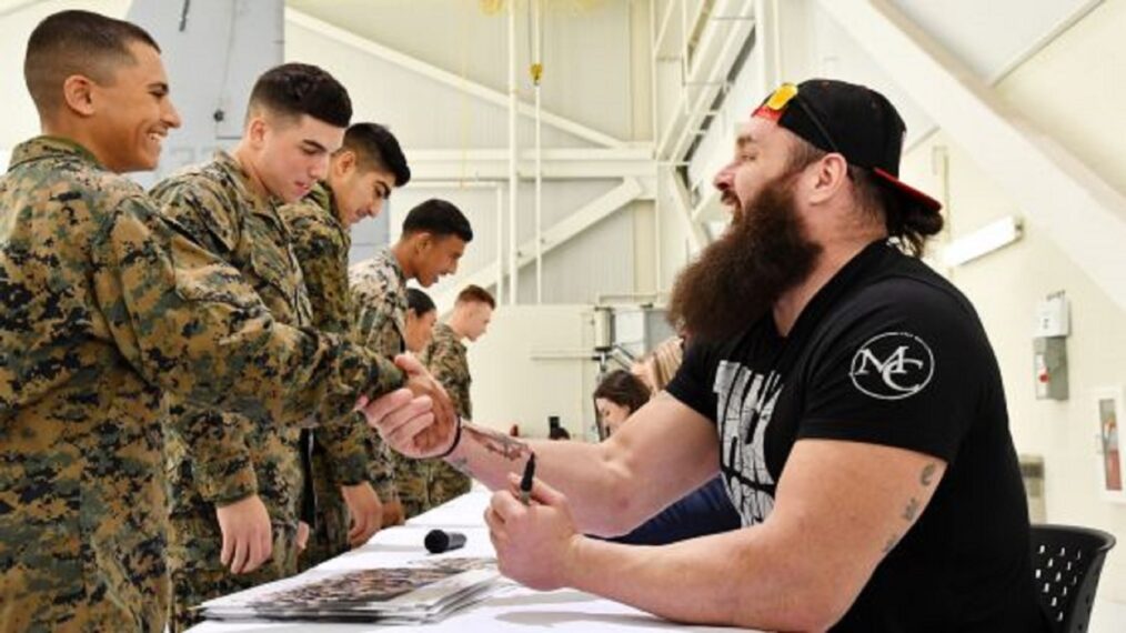 Braun Strowman Reunión Militar