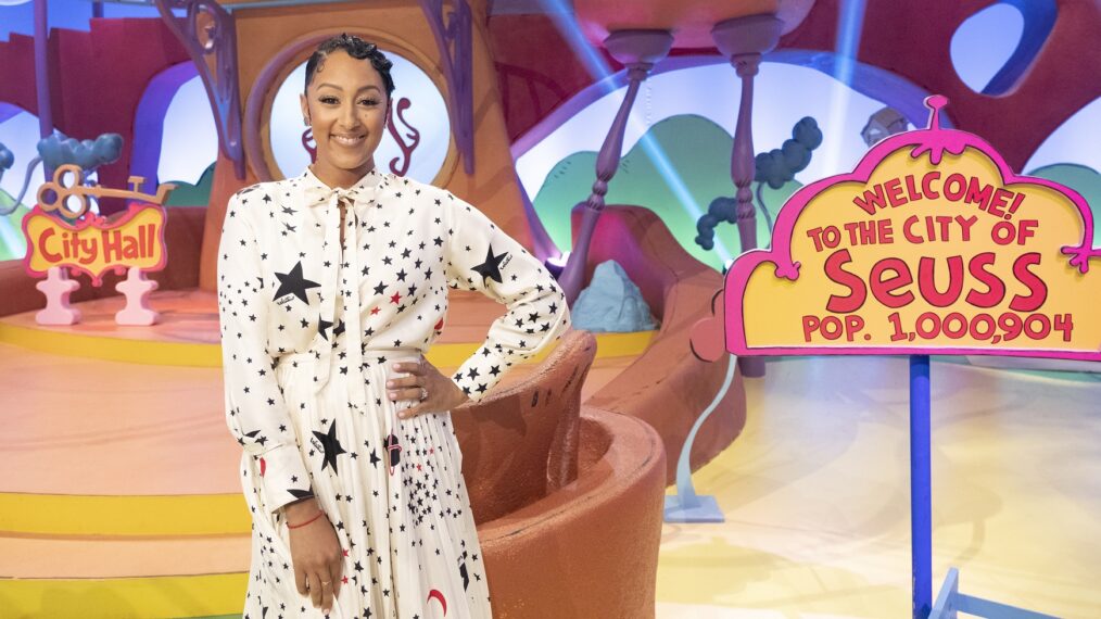 Tamera Mowry-Housley hosts 'Dr. Seuss Baking Challenge'