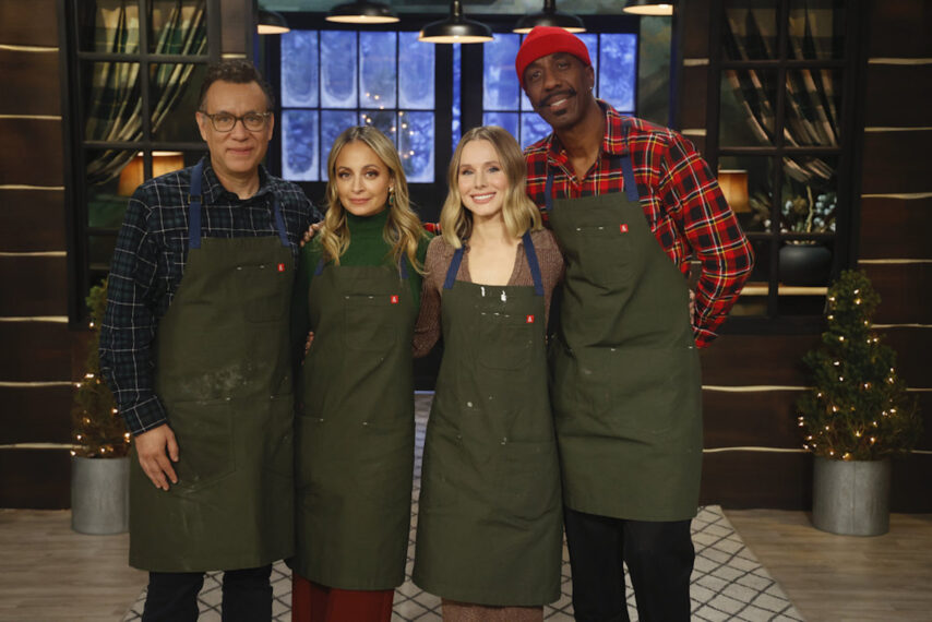 Fred Armisen, Nicole Richie, Kristen Bell & JB Smoove in „Backen: Maya Rudolph und Amy Poehlers Promi-Weihnachtsspecial“