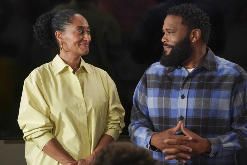 Tracee Ellis Ross and Anthony Anderson in 'Black-ish'