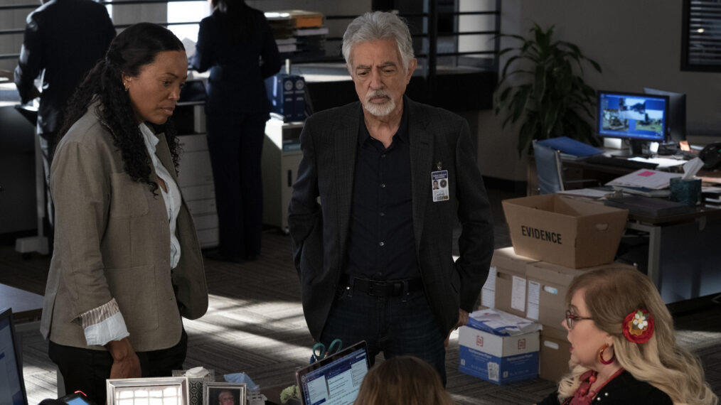 Aisha Tyler, Joe Mantegna, A.J. Cook, and Kirsten Vangsness in 'Criminal Minds: Evolution'