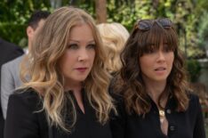 Christina Applegate and Linda Cardellini in 'Dead to Me' Season 3