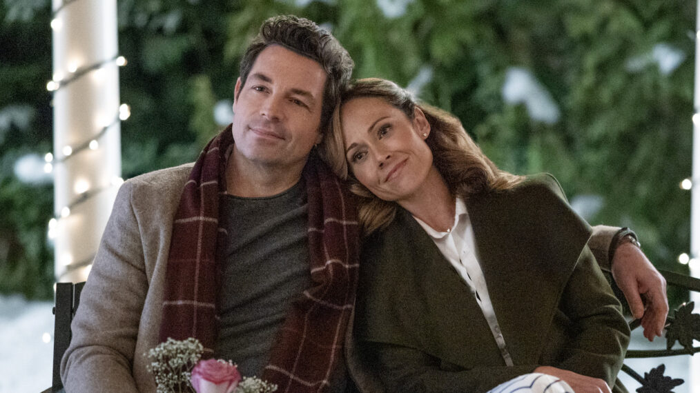 Brennan Elliott and Nikki DeLoach in 'The Gift of Peace'