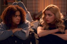 Antonia Gentry and Brianne Howey in 'Ginny & Georgia' Season 2