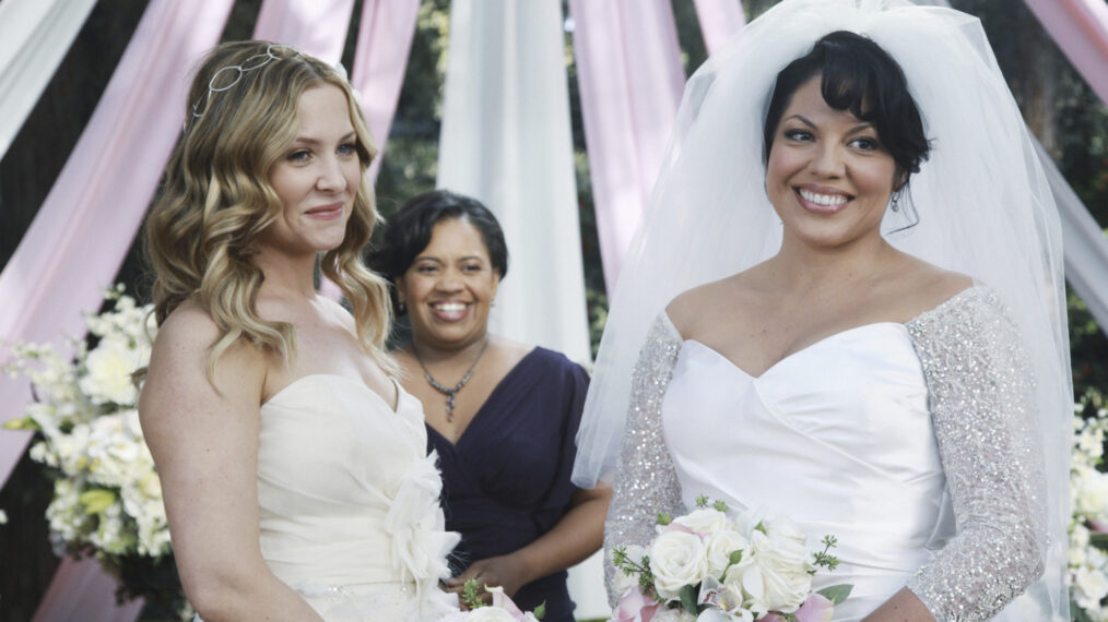 Grey's Anatomy - Season 7 - Arizona and Callie - Jessica Capshaw and Sara Ramirez