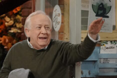 John Griffin and Leslie Jordan in the “Call Me Fancy Puffenstuff” episode of 'Call Me Kat'