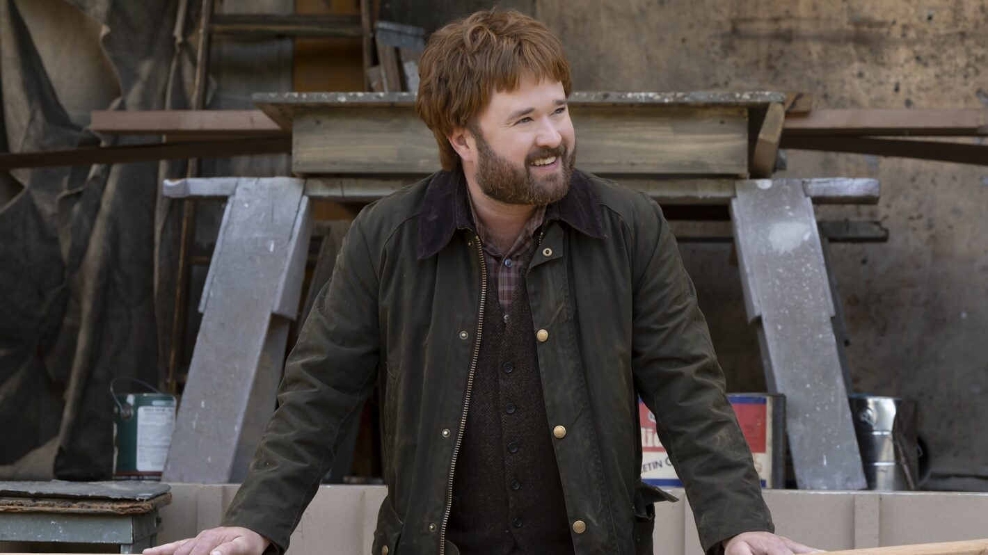 'The Mysterious Benedict Society' Introduces Haley Joel Osment as ...