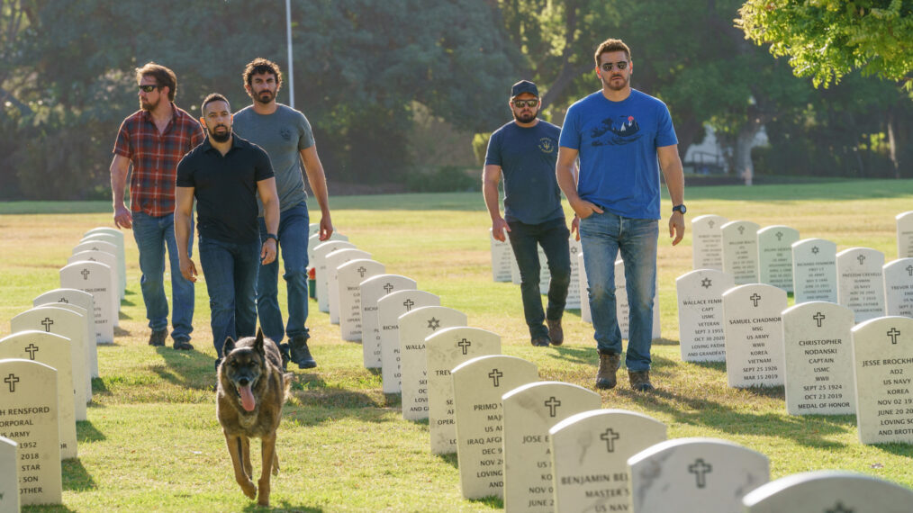 Tyler Grey, Neil Brown Jr., Justin Melnick, AJ Buckley, and David Boreanaz in 'SEAL Team'