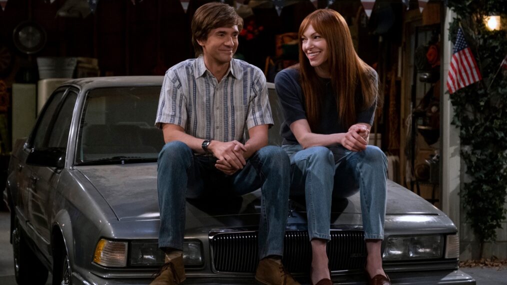 Topher Grace and Laura Prepon in 'That '90s Show'