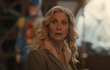 Elizabeth Mitchell in 'The Santa Clauses'