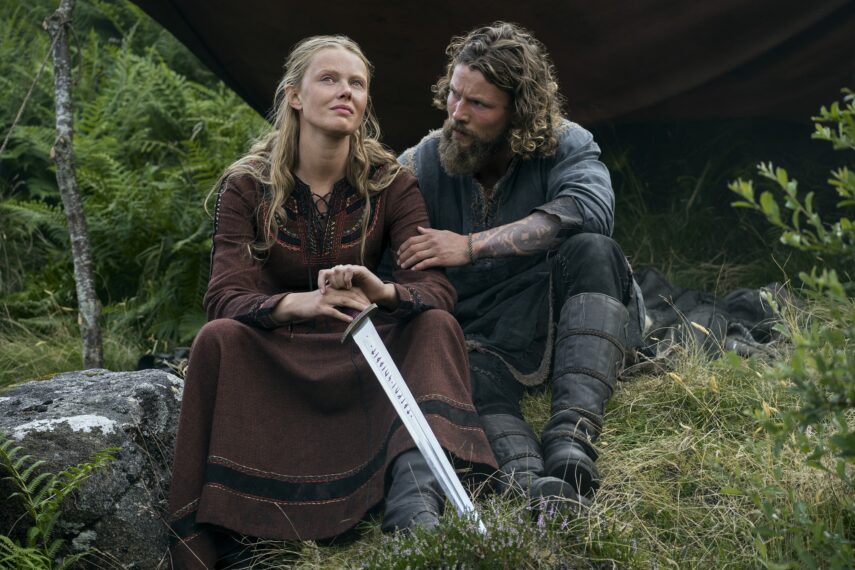 Frida Gustavsson and Leo Suter in 'Vikings: Valhalla'