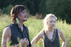 Daryl Dixon (Norman Reedus) and Beth Greene (Emily Kinney) - The Walking Dead - Season 4, Episode 10
