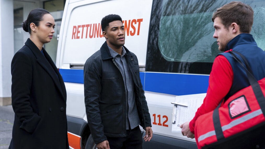 Vinessa Vidotto and Carter Redwood in 'FBI: International' - 'Someone She Knew'