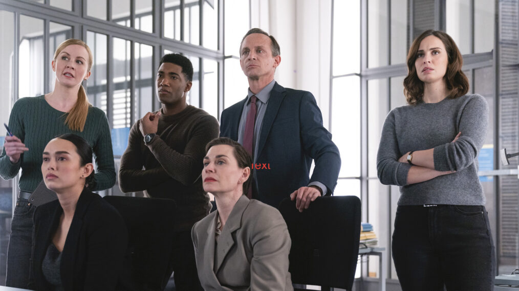 Eva-Jane Willis, Vinessa Vidotto, Carter Redwood, Tobias Schulze, Christiane Paul, and Heida Reed in 'FBI: International'