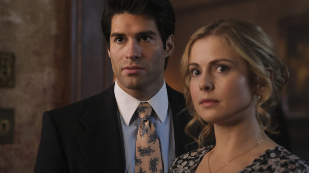 Asher Grodman and Rose McIver in 'Ghosts' Season 2
