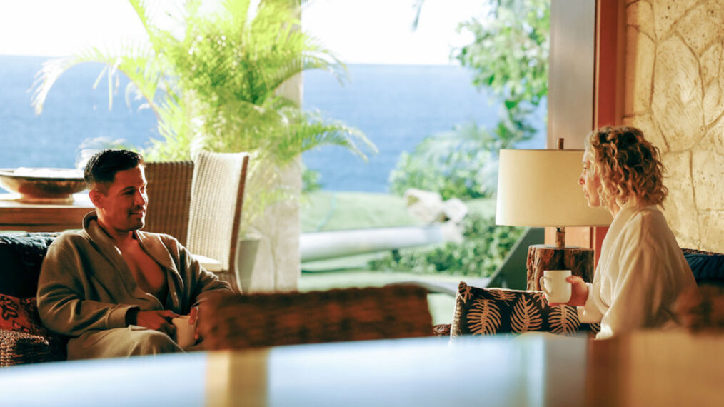 Jay Hernandez as Thomas Magnum, Perdita Weeks as Juliet Higgins in 'Magnum P.I.' - 'The Passenger'. - Season 5