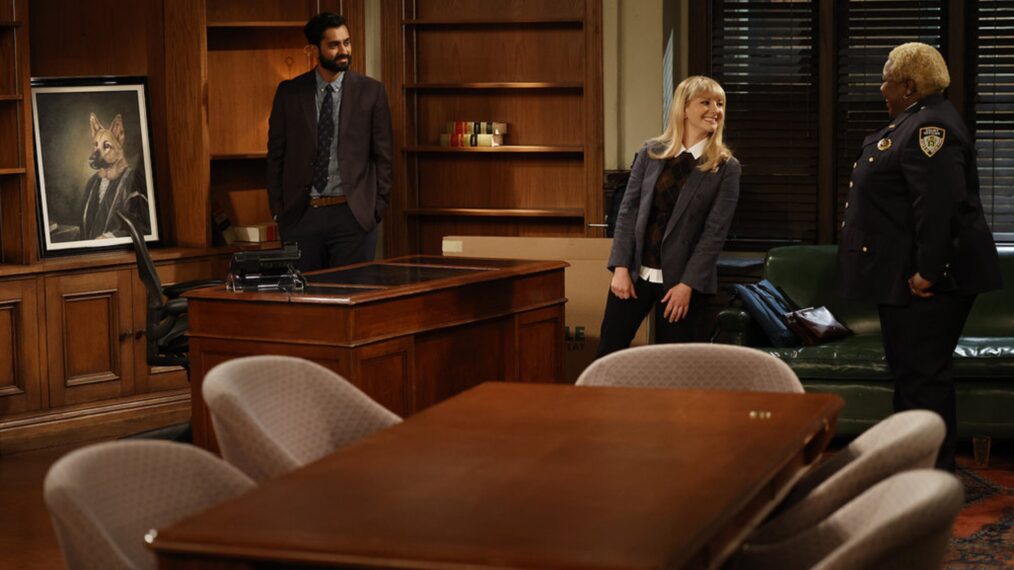 Kapil Talwalkar, Melissa Rauch, and Lacretta in 'Night Court'