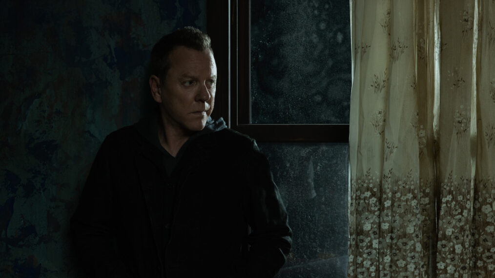 Kiefer Sutherland as John Weir in 'Rabbit Hole'