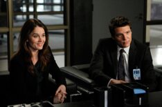 Robin Tunney and Pedro Pascal in 'The Mentalist' - Season 6, Episode 21