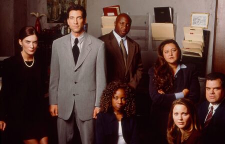 Lara Flynn Boyle, Dylan McDermott, Steve Harris, Camryn Manheim, Michael Badalucco, Kelli Williams, LisaGay Hamilton in 'The Practice'