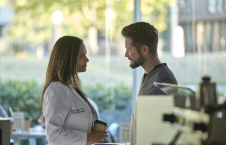 Jessica Lucas and Matt Czuchry in 'The Resident'