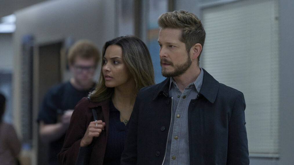 Jessica Lucas and Matt Czuchry in 'The Resident'