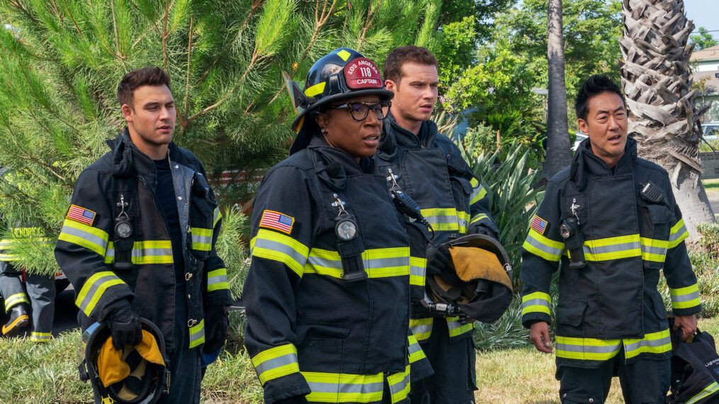 Ryan Guzman, Aisha Hinds, Oliver Stark and Kenneth Choi in '9-1-1'