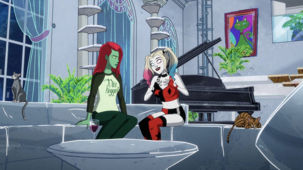 Harley Quinn (Kaley Cuoco) and Poison Ivy (Lake Bell) in Harley Quinn - Season 2