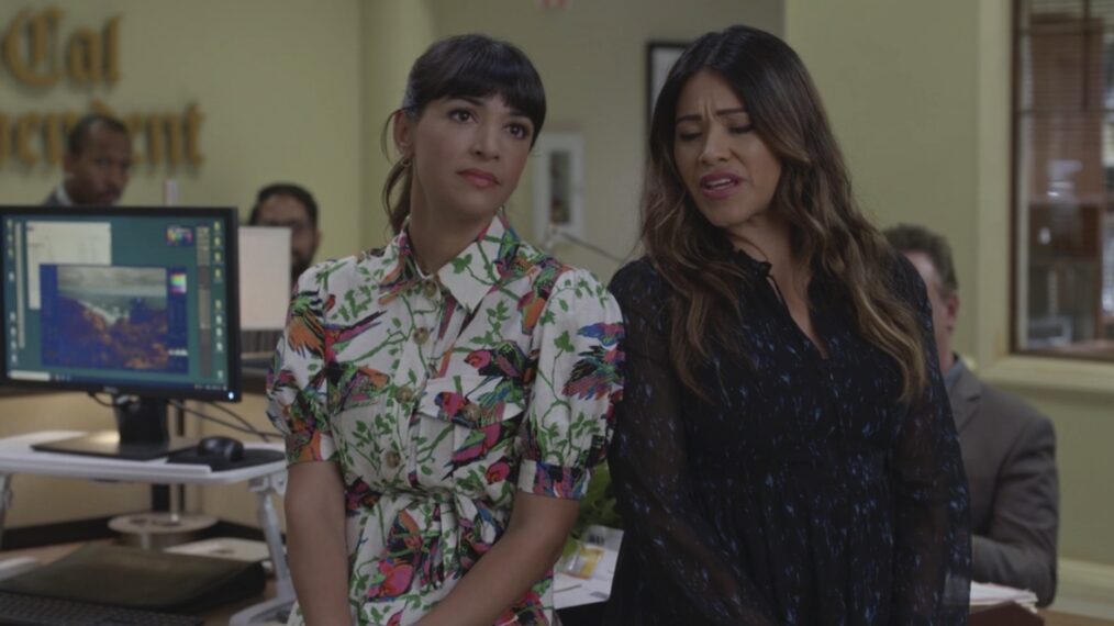 Hannah Simone and Gina Rodriguez in 'Not Dead Yet'