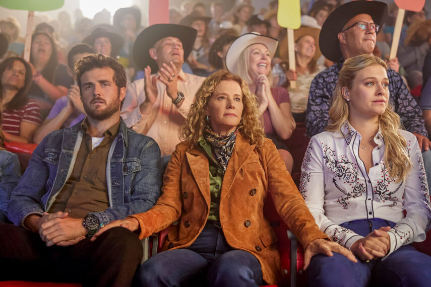 Beau Mirchoff, Nancy Travis, Tiera Skovbye - 'Ride'