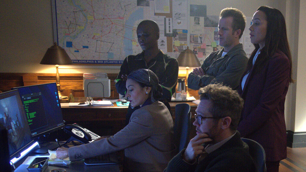 Adeola Role, Scott Caan, Petey Gibson and Dania Ramirez in 'Alert: Missing Persons Unit'