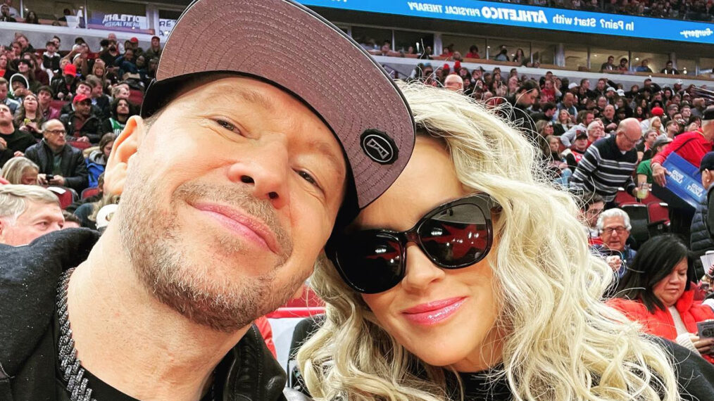 Donnie Wahlberg and Jenny McCarthy at NBA game