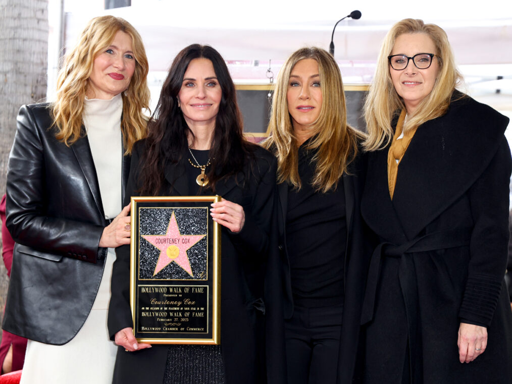 Laura Dern, Courteney Cox, Jennifer Aniston and Lisa Kudrow honoring Cox for her Hollywood Walk of Fame Star