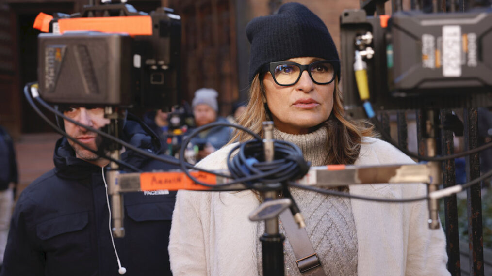 Mariska Hargitay directing 'Law & Order: SVU'