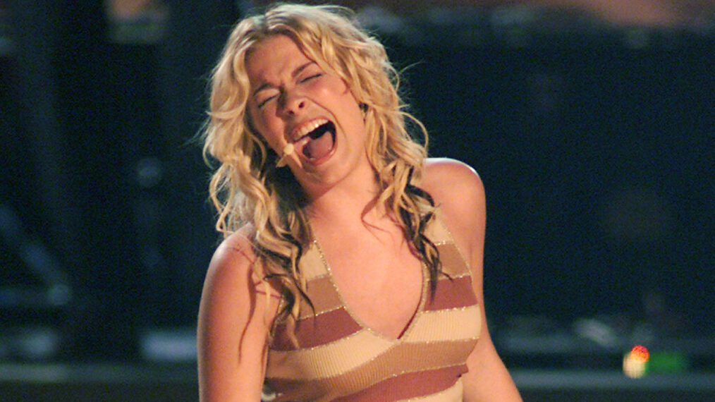 LeAnn Rimes performing at the 7th Annual Blockbuster Awards in April 2001