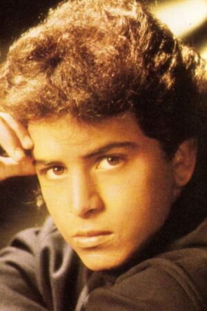 Glenn Medeiros Headshot