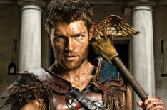 Liam McIntyre in SPARTACUS: WAR OF THE DAMNED